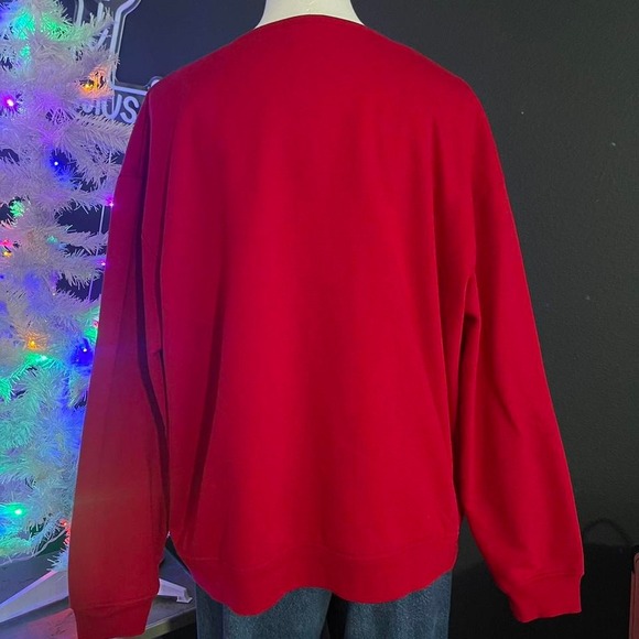 Red Christmas sweatshirt with embroidered holly leaves XL - Picture 5 of 5